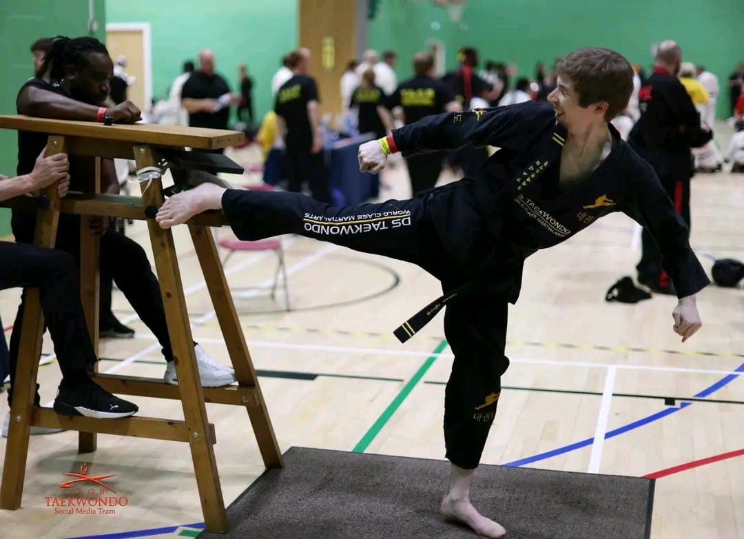 Permalink to: Featured Slider photo 08