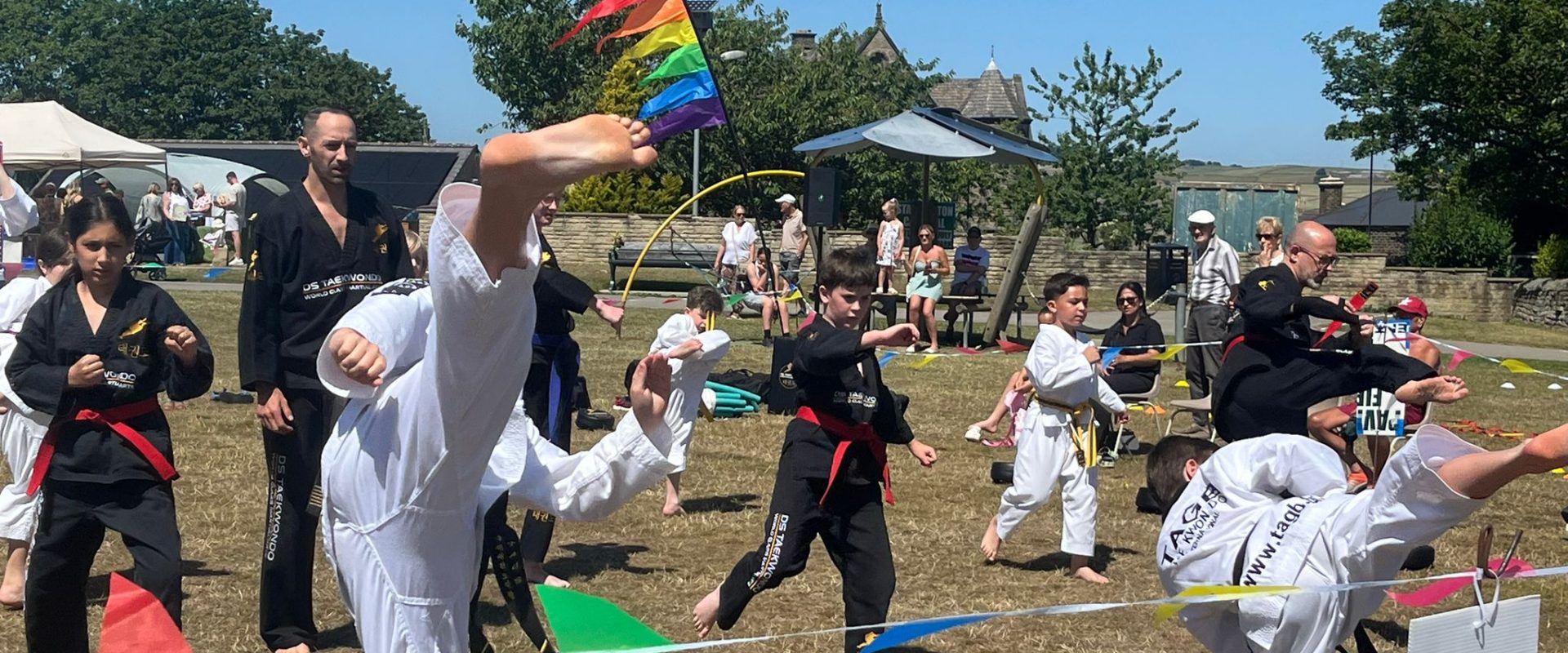 Permalink to: Featured Slider photo 05