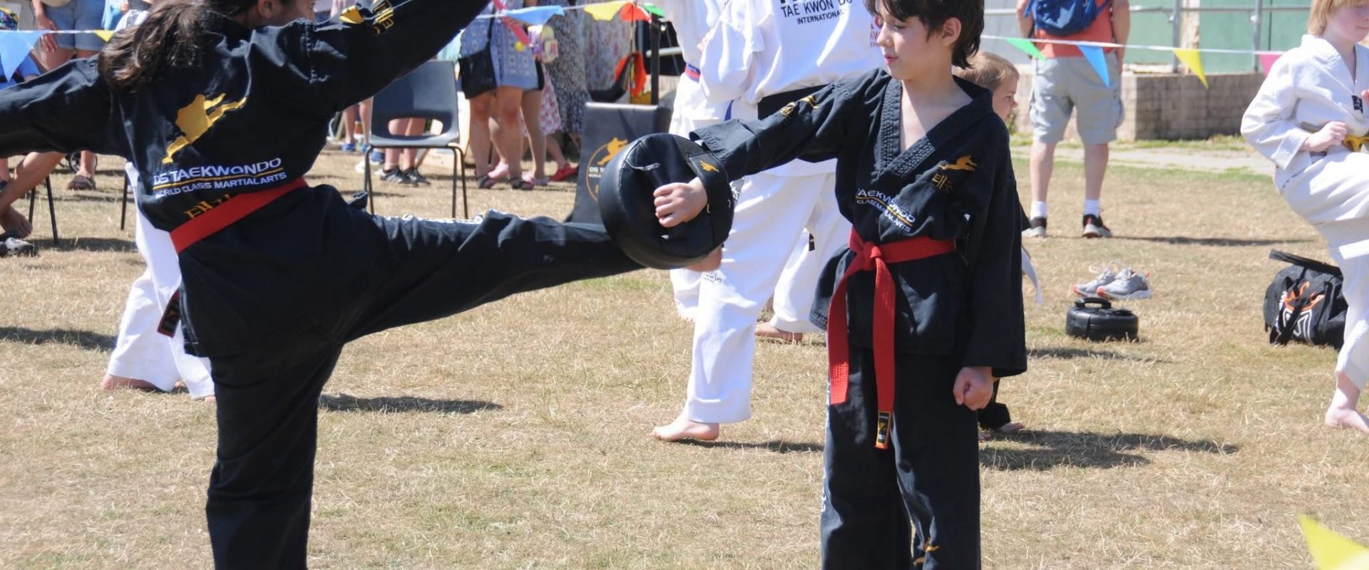 Permalink to: Featured Slider photo 04